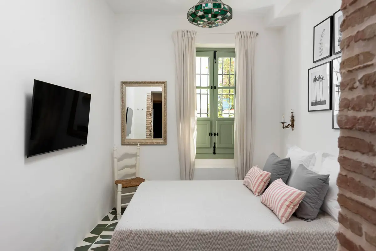 AMARA Farah: dormitorio doble luminoso
