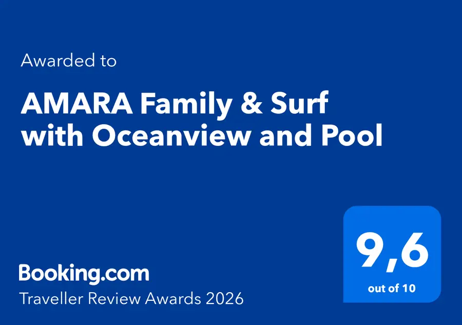 Traveller Review Award 2026 de Booking.com para AMARA Family & Surf, con una puntuación de 9,6 sobre 10